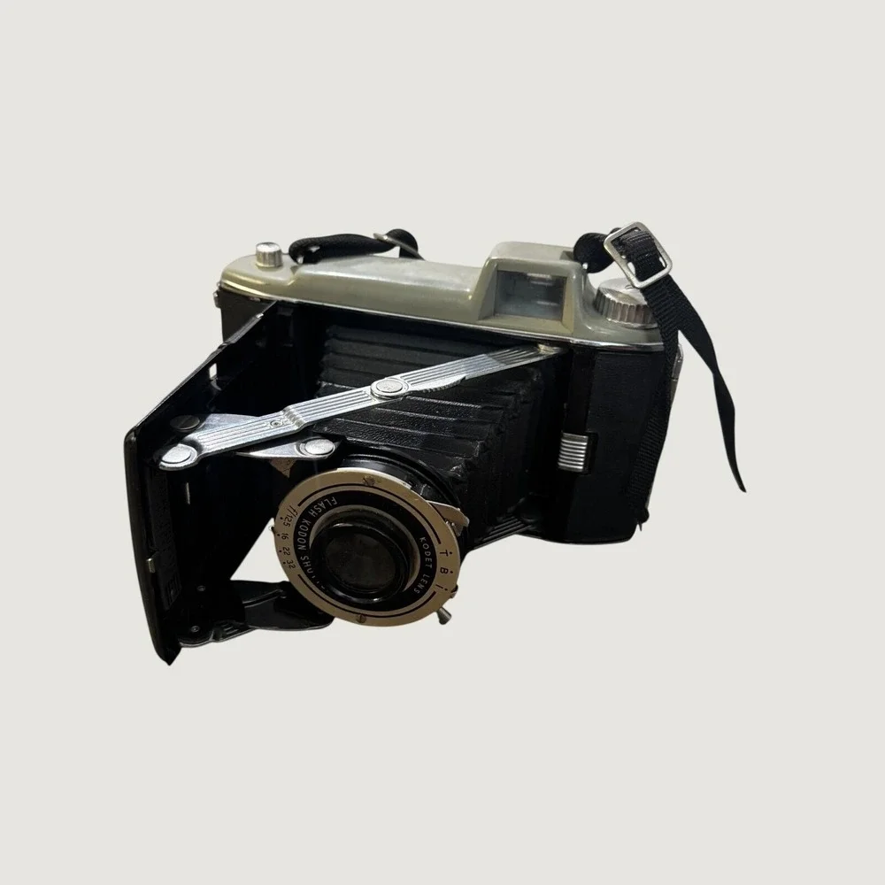 Kodak Tourist Folding Camera 620 Film Kodet Lens Vintage Untested